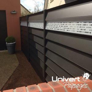 clôture pays-de-gex paysagiste barrière jardin portail aluminium motorisé brise vue panneau occultant treilli aluminium laqué fermeturiste valleiry vulbens thoiry sergy péron pougny farges chenex