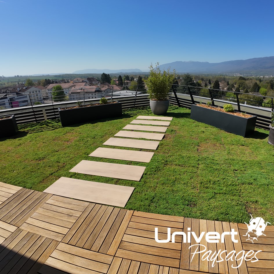 aménagement extérieur paysager sur un balcon en attiue Saint-genis-pouilly terrasse bois gradsystem toiture végétalisée (1)