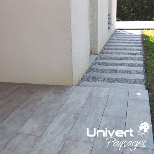 Terrasse grès cérame aspect bois jardin paysagiste pays-de-gex aménagement extérieur pas japonais strcuture grad stonerail (8)